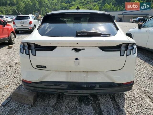 Белый Форд Mustang Mach-E, объемом двигателя 0 л и пробегом 17 тыс. км за 10200 $, фото 5 на Automoto.ua