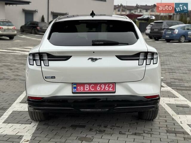 Білий Форд Mustang Mach-E, об'ємом двигуна 0 л та пробігом 34 тис. км за 29500 $, фото 5 на Automoto.ua