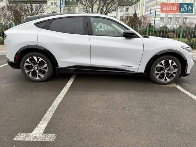 Білий Форд Mustang Mach-E, об'ємом двигуна 0 л та пробігом 6 тис. км за 28500 $, фото 5 на Automoto.ua