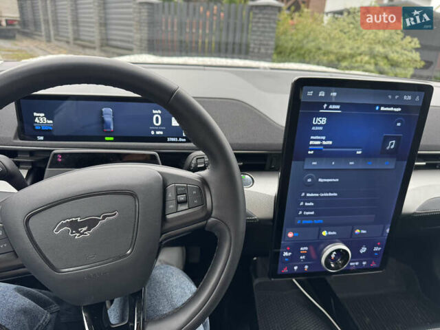 Білий Форд Mustang Mach-E, об'ємом двигуна 0 л та пробігом 39 тис. км за 25500 $, фото 29 на Automoto.ua