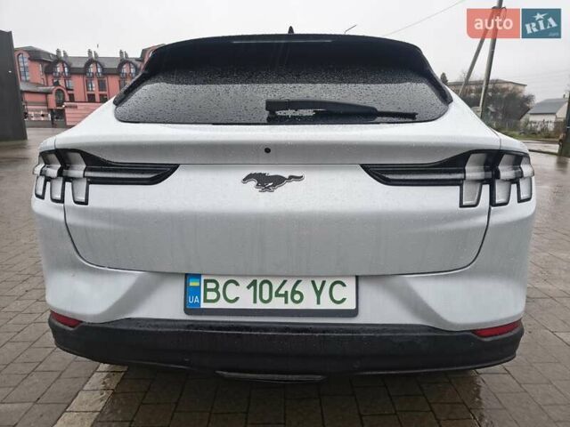 Белый Форд Mustang Mach-E, объемом двигателя 0 л и пробегом 15 тыс. км за 24500 $, фото 15 на Automoto.ua