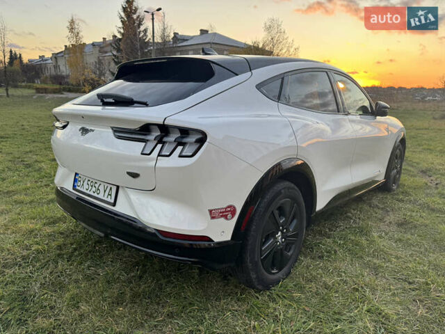 Білий Форд Mustang Mach-E, об'ємом двигуна 0 л та пробігом 39 тис. км за 25500 $, фото 21 на Automoto.ua
