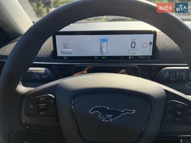 Білий Форд Mustang Mach-E, об'ємом двигуна 0 л та пробігом 14 тис. км за 28350 $, фото 4 на Automoto.ua