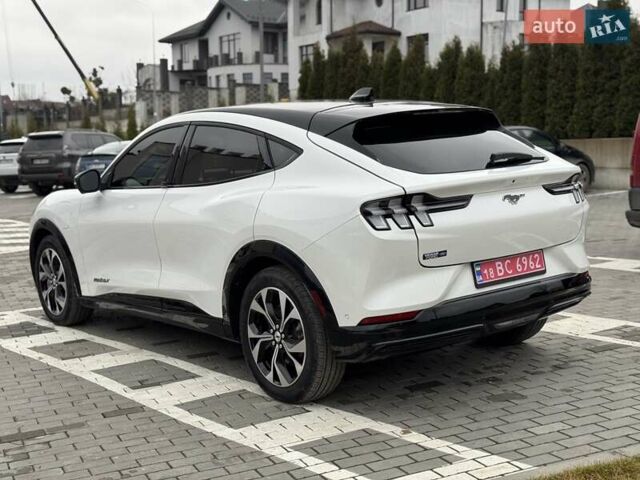 Білий Форд Mustang Mach-E, об'ємом двигуна 0 л та пробігом 34 тис. км за 29500 $, фото 6 на Automoto.ua