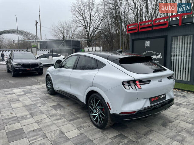 Белый Форд Mustang Mach-E, объемом двигателя 0 л и пробегом 4 тыс. км за 39900 $, фото 12 на Automoto.ua