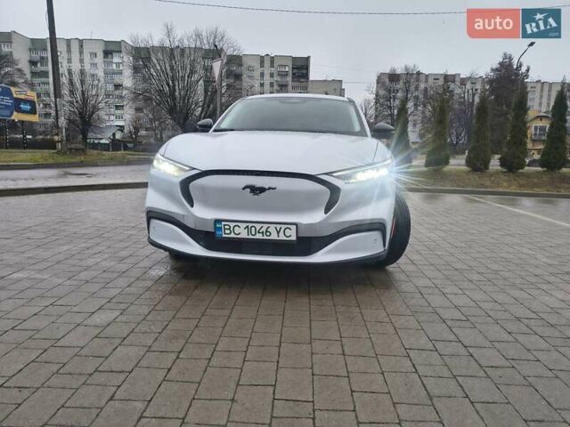 Белый Форд Mustang Mach-E, объемом двигателя 0 л и пробегом 15 тыс. км за 24500 $, фото 1 на Automoto.ua