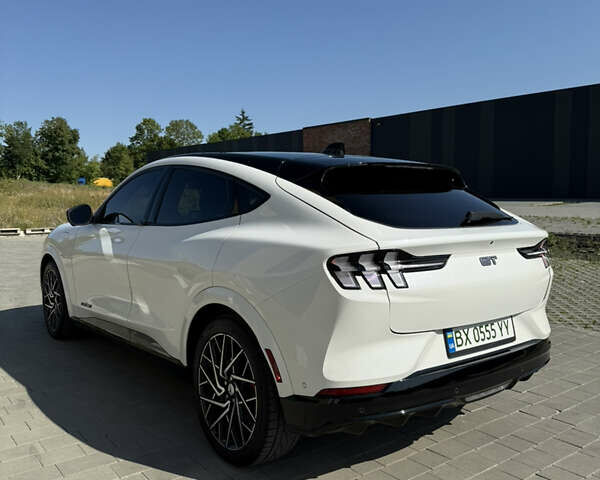Белый Форд Mustang Mach-E, объемом двигателя 0 л и пробегом 23 тыс. км за 42700 $, фото 9 на Automoto.ua