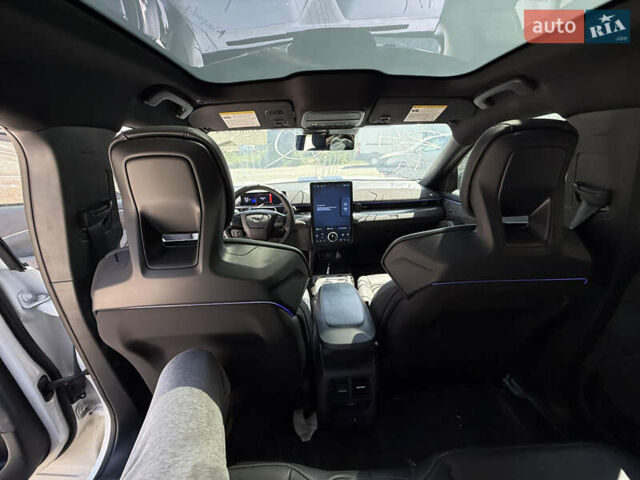 Білий Форд Mustang Mach-E, об'ємом двигуна 0 л та пробігом 25 тис. км за 21700 $, фото 42 на Automoto.ua
