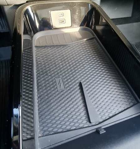 Белый Форд Mustang Mach-E, объемом двигателя 0 л и пробегом 12 тыс. км за 27000 $, фото 24 на Automoto.ua