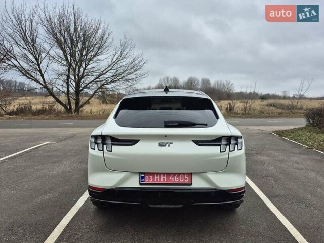 Белый Форд Mustang Mach-E, объемом двигателя 0 л и пробегом 8 тыс. км за 35000 $, фото 31 на Automoto.ua