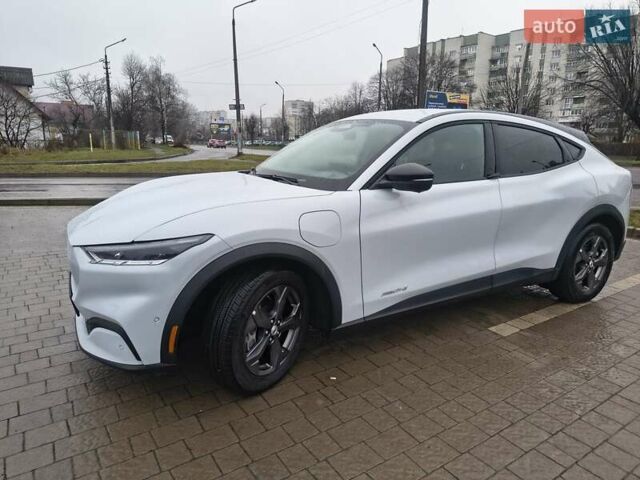 Белый Форд Mustang Mach-E, объемом двигателя 0 л и пробегом 15 тыс. км за 24500 $, фото 22 на Automoto.ua