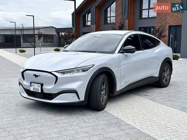 Белый Форд Mustang Mach-E, объемом двигателя 0 л и пробегом 9 тыс. км за 25700 $, фото 4 на Automoto.ua