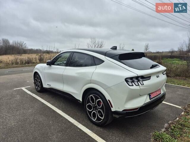 Белый Форд Mustang Mach-E, объемом двигателя 0 л и пробегом 8 тыс. км за 35000 $, фото 14 на Automoto.ua