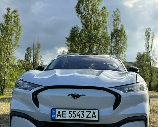 Белый Форд Mustang Mach-E, объемом двигателя 0 л и пробегом 31 тыс. км за 31000 $, фото 1 на Automoto.ua