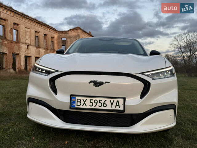 Білий Форд Mustang Mach-E, об'ємом двигуна 0 л та пробігом 39 тис. км за 25500 $, фото 28 на Automoto.ua