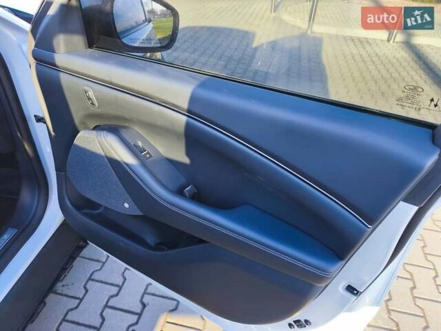 Белый Форд Mustang Mach-E, объемом двигателя 0 л и пробегом 8 тыс. км за 26900 $, фото 15 на Automoto.ua
