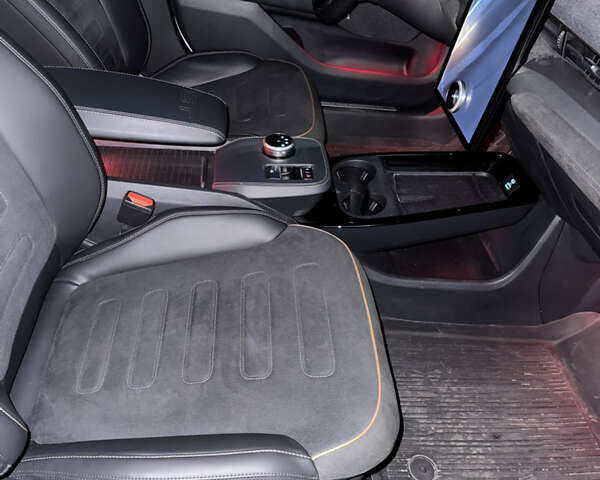 Белый Форд Mustang Mach-E, объемом двигателя 0 л и пробегом 8 тыс. км за 32500 $, фото 10 на Automoto.ua