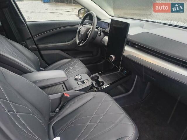 Белый Форд Mustang Mach-E, объемом двигателя 0 л и пробегом 15 тыс. км за 24500 $, фото 36 на Automoto.ua