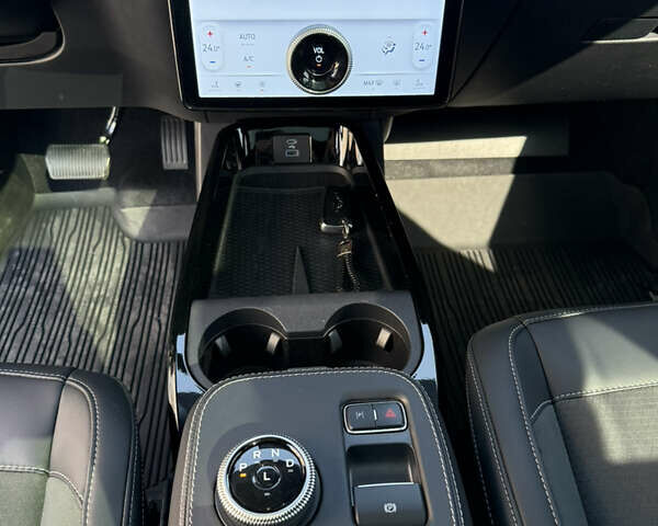 Белый Форд Mustang Mach-E, объемом двигателя 0 л и пробегом 23 тыс. км за 42700 $, фото 54 на Automoto.ua