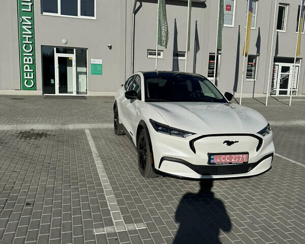 Белый Форд Mustang Mach-E, объемом двигателя 0 л и пробегом 24 тыс. км за 29000 $, фото 15 на Automoto.ua