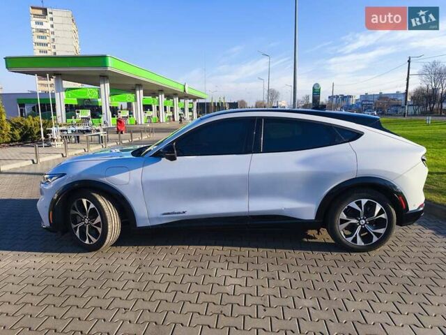 Белый Форд Mustang Mach-E, объемом двигателя 0 л и пробегом 8 тыс. км за 26900 $, фото 1 на Automoto.ua