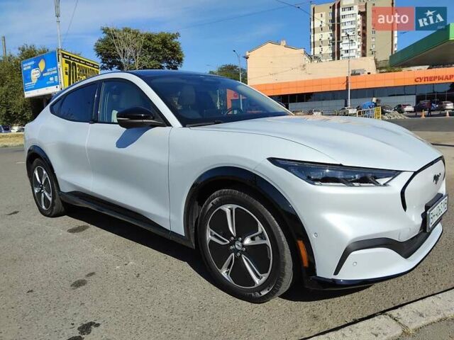 Білий Форд Mustang Mach-E, об'ємом двигуна 0 л та пробігом 14 тис. км за 28350 $, фото 3 на Automoto.ua