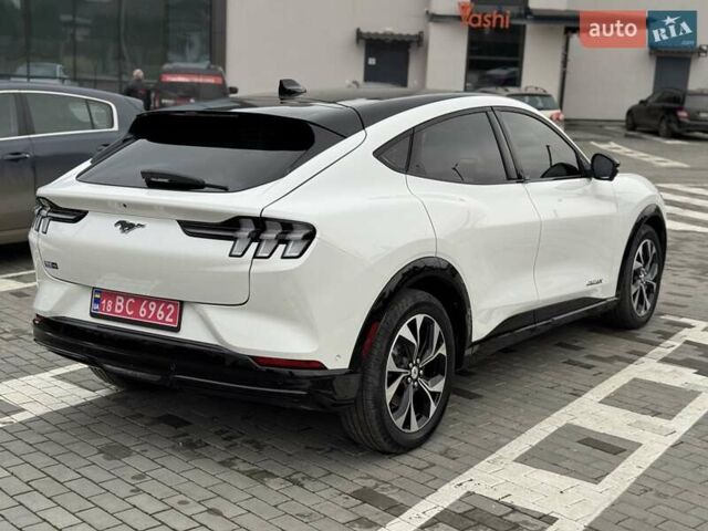 Білий Форд Mustang Mach-E, об'ємом двигуна 0 л та пробігом 34 тис. км за 29500 $, фото 9 на Automoto.ua