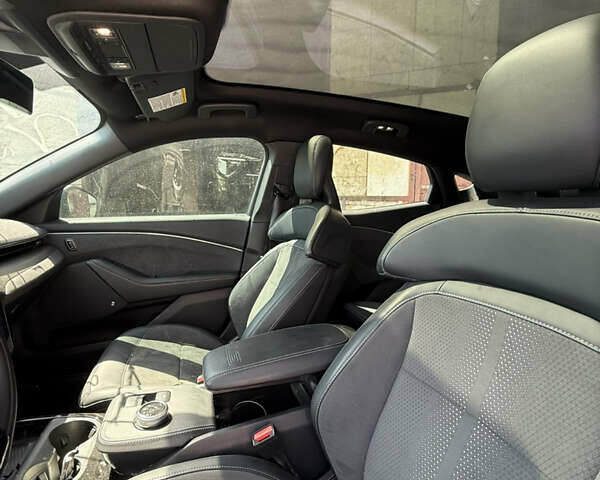 Білий Форд Mustang Mach-E, об'ємом двигуна 0 л та пробігом 25 тис. км за 21700 $, фото 27 на Automoto.ua