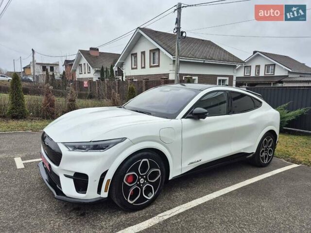 Белый Форд Mustang Mach-E, объемом двигателя 0 л и пробегом 8 тыс. км за 35000 $, фото 24 на Automoto.ua