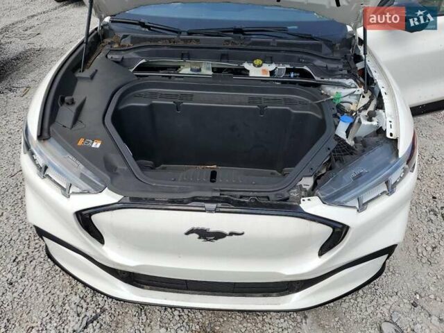 Белый Форд Mustang Mach-E, объемом двигателя 0 л и пробегом 17 тыс. км за 10200 $, фото 10 на Automoto.ua