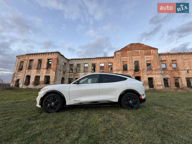 Білий Форд Mustang Mach-E, об'ємом двигуна 0 л та пробігом 39 тис. км за 25500 $, фото 22 на Automoto.ua