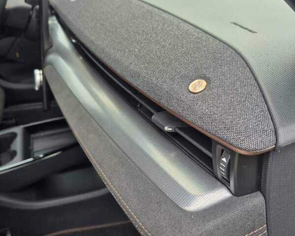 Белый Форд Mustang Mach-E, объемом двигателя 0 л и пробегом 8 тыс. км за 35000 $, фото 6 на Automoto.ua