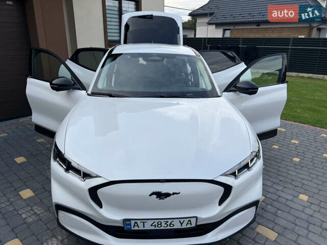 Белый Форд Mustang Mach-E, объемом двигателя 0 л и пробегом 7 тыс. км за 28300 $, фото 22 на Automoto.ua