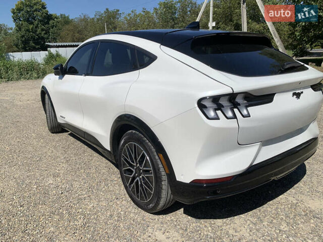 Белый Форд Mustang Mach-E, объемом двигателя 0 л и пробегом 2 тыс. км за 29000 $, фото 6 на Automoto.ua