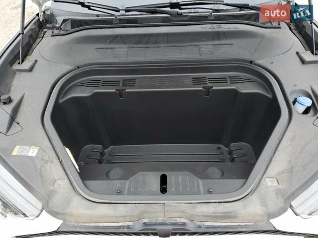 Белый Форд Mustang Mach-E, объемом двигателя 0 л и пробегом 13 тыс. км за 11900 $, фото 11 на Automoto.ua