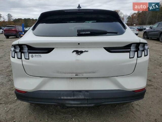 Белый Форд Mustang Mach-E, объемом двигателя 0 л и пробегом 13 тыс. км за 11900 $, фото 5 на Automoto.ua