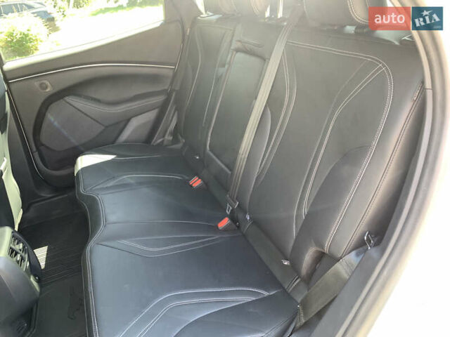 Белый Форд Mustang Mach-E, объемом двигателя 0 л и пробегом 2 тыс. км за 29000 $, фото 22 на Automoto.ua