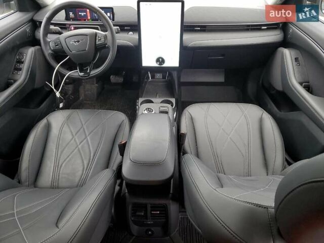Белый Форд Mustang Mach-E, объемом двигателя 0 л и пробегом 13 тыс. км за 11900 $, фото 7 на Automoto.ua