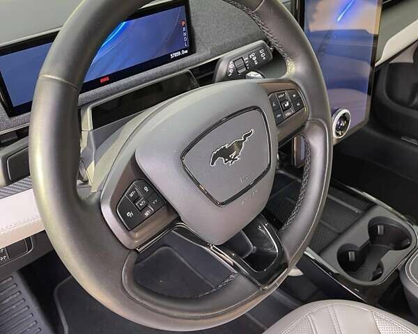 Черный Форд Mustang Mach-E, объемом двигателя 0 л и пробегом 58 тыс. км за 26500 $, фото 14 на Automoto.ua