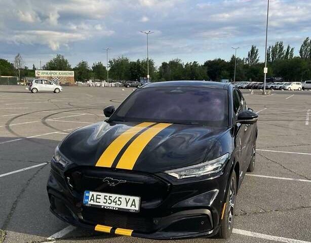 Черный Форд Mustang Mach-E, объемом двигателя 0 л и пробегом 58 тыс. км за 26500 $, фото 3 на Automoto.ua