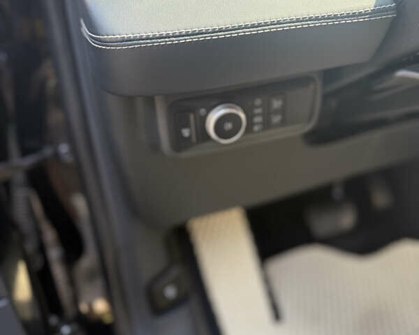 Чорний Форд Mustang Mach-E, об'ємом двигуна 0 л та пробігом 250 тис. км за 20000 $, фото 3 на Automoto.ua