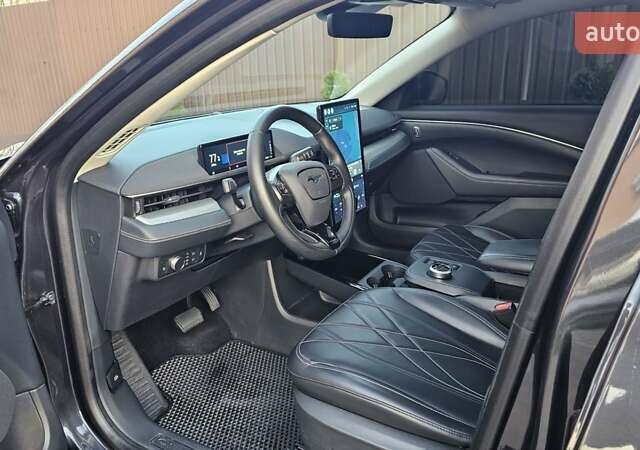 Черный Форд Mustang Mach-E, объемом двигателя 0 л и пробегом 34 тыс. км за 21000 $, фото 20 на Automoto.ua