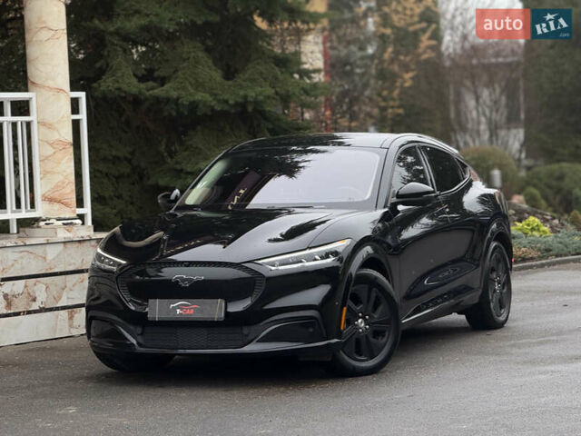Чорний Форд Mustang Mach-E, об'ємом двигуна 0 л та пробігом 98 тис. км за 25900 $, фото 1 на Automoto.ua