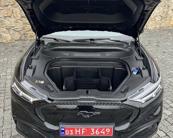 Чорний Форд Mustang Mach-E, об'ємом двигуна 0 л та пробігом 171 тис. км за 22700 $, фото 69 на Automoto.ua
