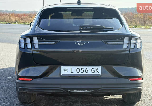 Черный Форд Mustang Mach-E, объемом двигателя 0 л и пробегом 118 тыс. км за 23000 $, фото 7 на Automoto.ua