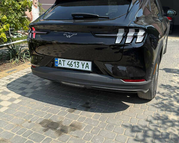 Черный Форд Mustang Mach-E, объемом двигателя 0 л и пробегом 200 тыс. км за 23000 $, фото 4 на Automoto.ua