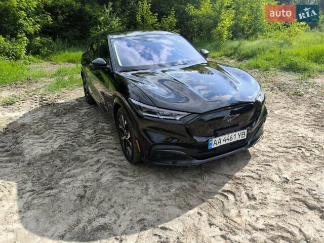 Черный Форд Mustang Mach-E, объемом двигателя 0 л и пробегом 171 тыс. км за 21500 $, фото 1 на Automoto.ua