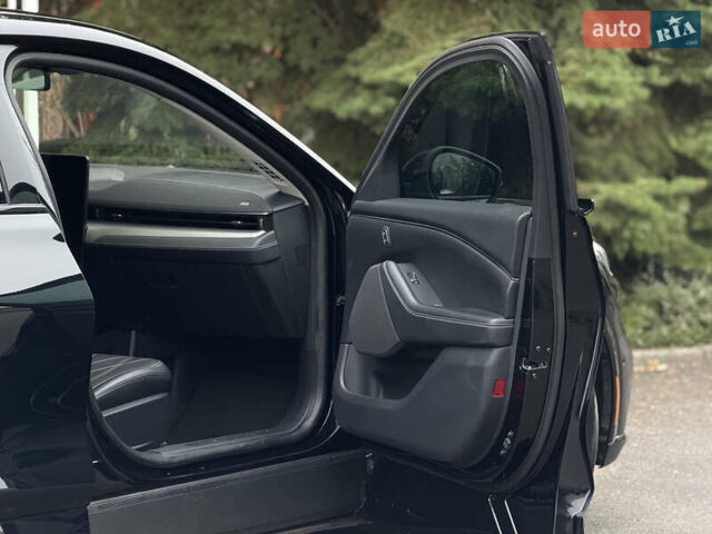 Чорний Форд Mustang Mach-E, об'ємом двигуна 0 л та пробігом 98 тис. км за 25900 $, фото 43 на Automoto.ua