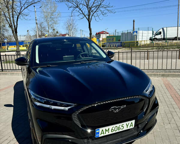 Черный Форд Mustang Mach-E, объемом двигателя 0 л и пробегом 43 тыс. км за 22000 $, фото 1 на Automoto.ua