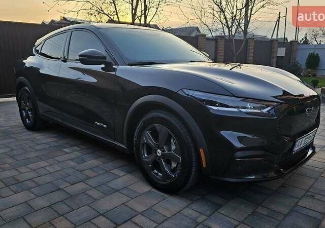 Черный Форд Mustang Mach-E, объемом двигателя 0 л и пробегом 34 тыс. км за 21000 $, фото 3 на Automoto.ua